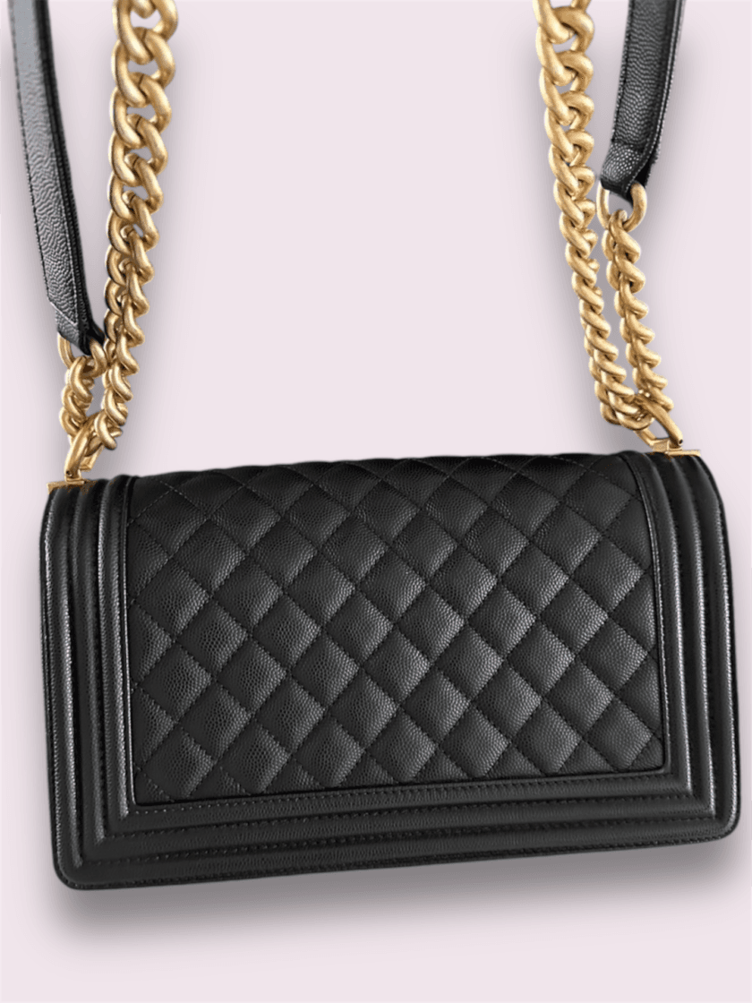 Chanel boy 10 Black caviar holo 30 GHW