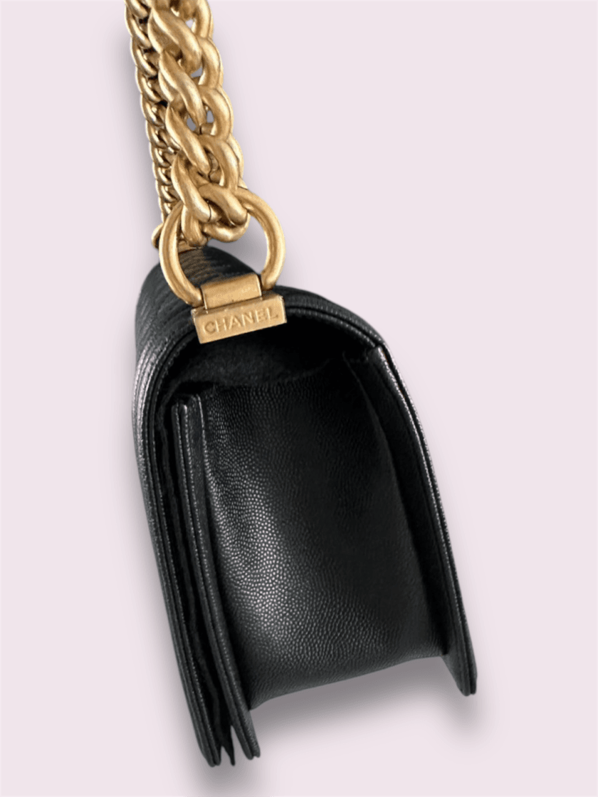 Chanel boy 10 Black caviar holo 30 GHW