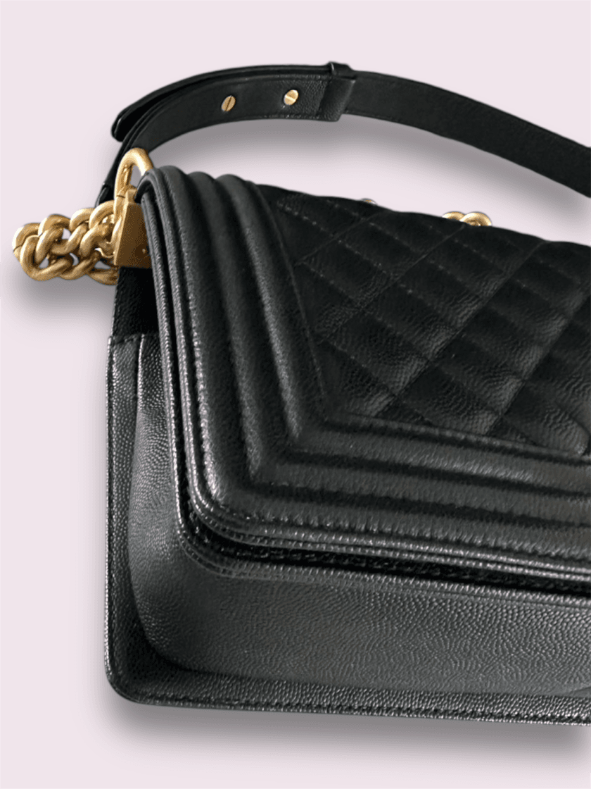 Chanel boy 10 Black caviar holo 30 GHW