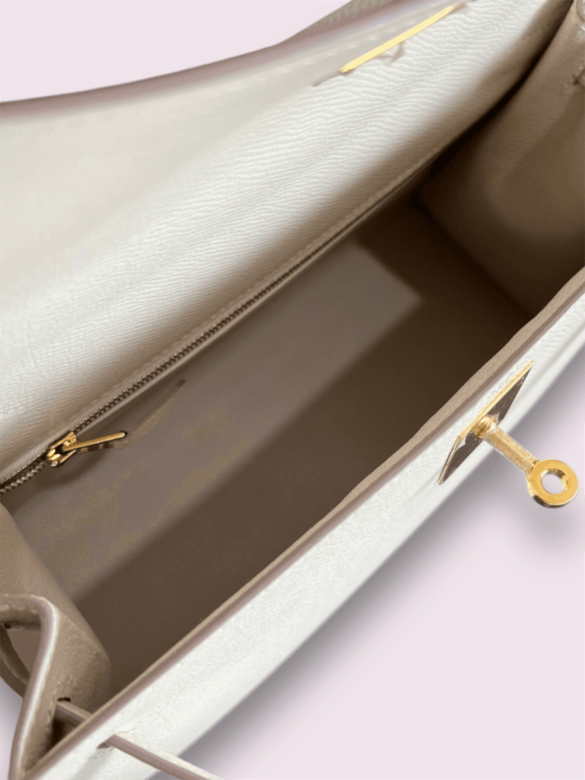 HERMÈS Kelly 28 Craie Epsom Sellier GHW